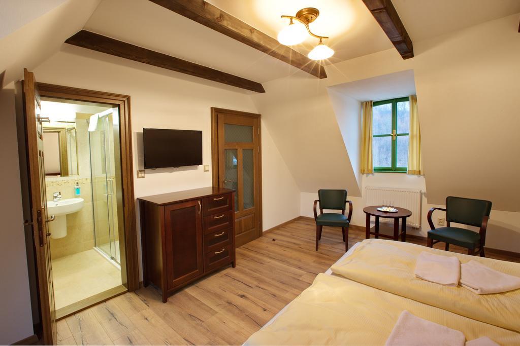 Banská Štiavnica Vila Magnolia מראה חיצוני תמונה